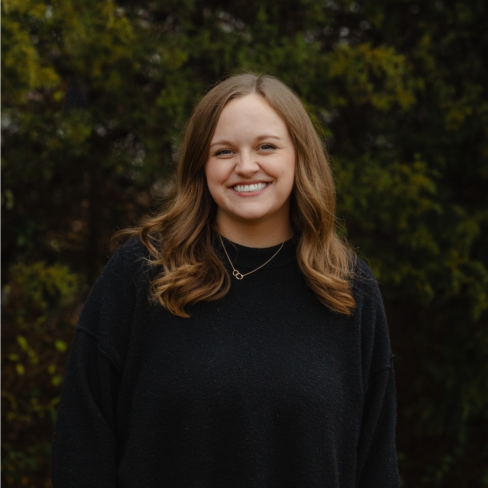 Meet your Posher, Elizabeth